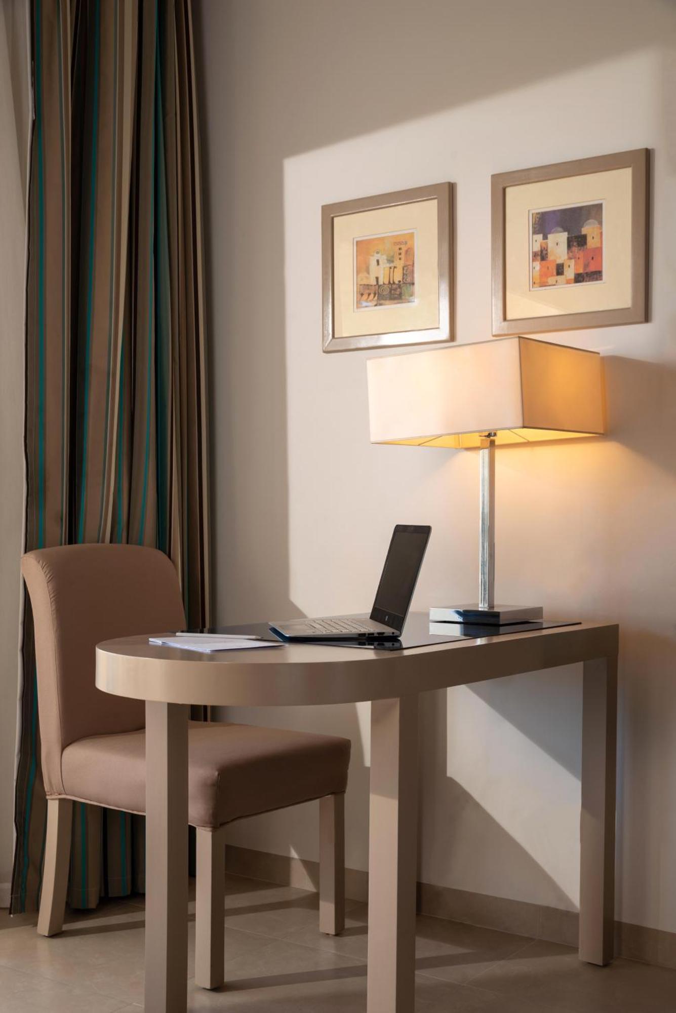 Cleopatra Luxury Beach Resort Makadi Bay - Adults Only Hurghada Kamer foto
